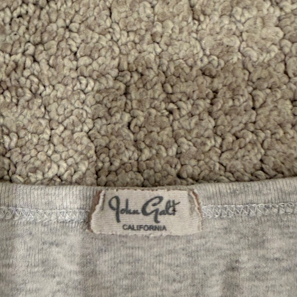 Brandy Melville Light Gray Short Sleeve Tee - Picture 2 of 2